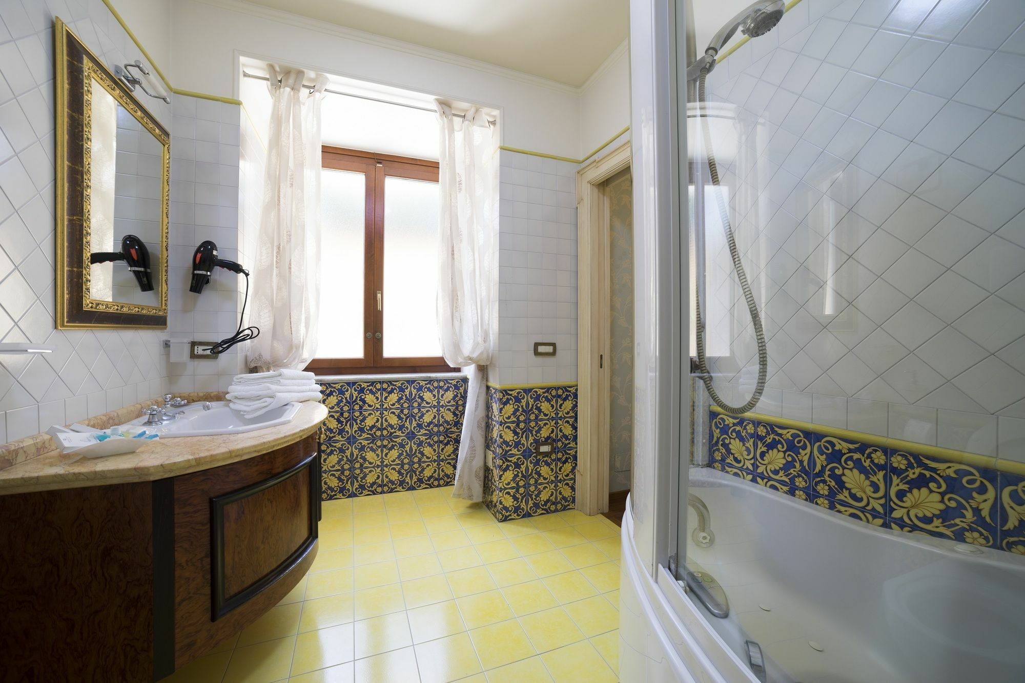 B&B 'O Sole Mio! Νάπολη Εξωτερικό φωτογραφία